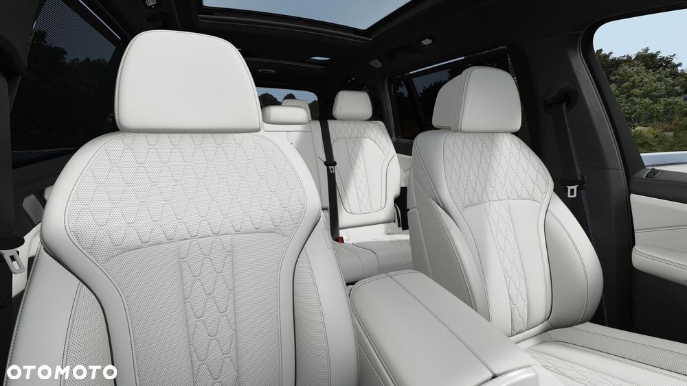 BMW X7 - 8