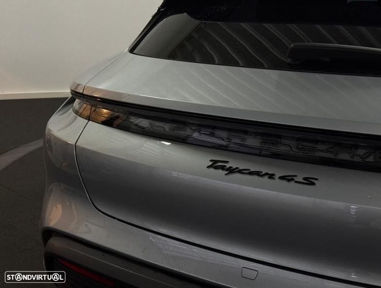 Porsche Taycan Sport Turismo 4S - 24