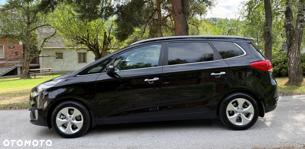Kia Carens 2.0 GDI XL EU6 - 12