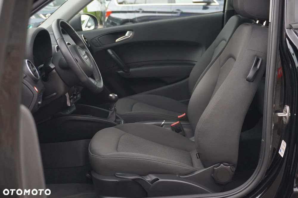 Audi A1 3-drzwiowe 1.2 TFSI admired - 8