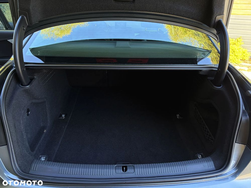Audi A4 Limousine 2.0 TFSI ultra S tronic - 36