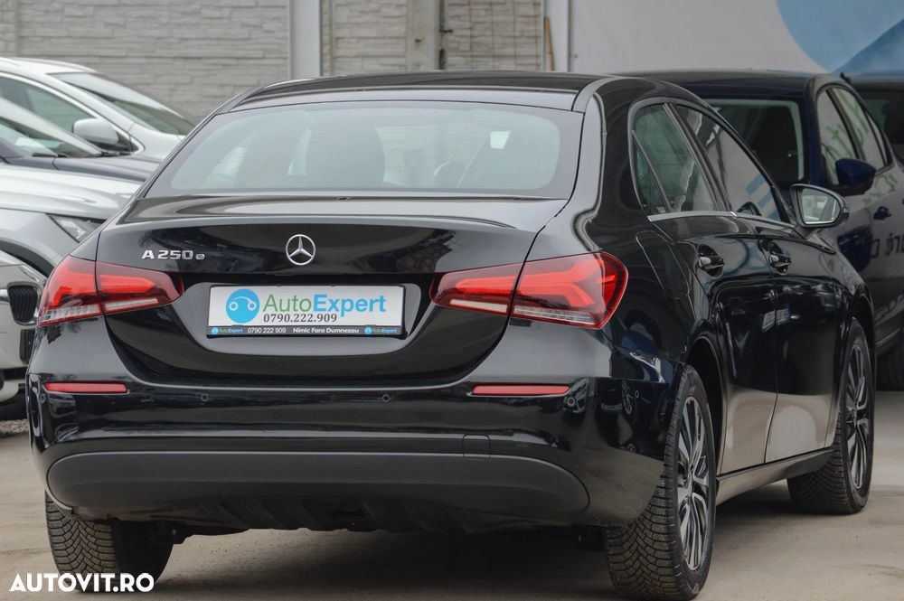 Mercedes-Benz A 250 e 8G-DCT Progressive - 16