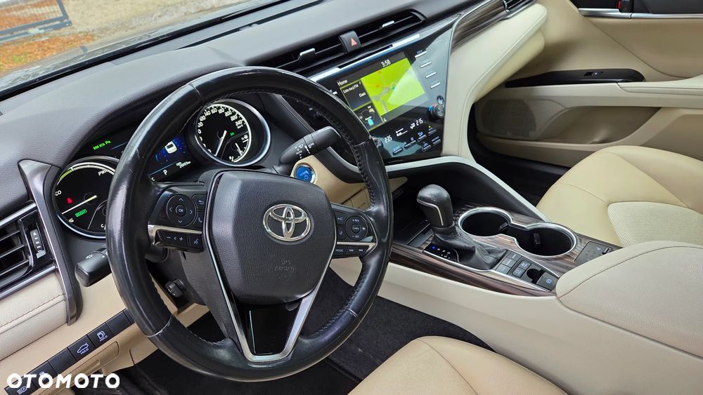 Toyota Camry 2.5 Hybrid Executive CVT - 14