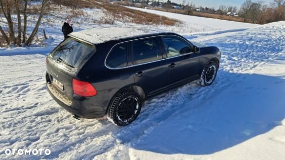 Porsche Cayenne - 30