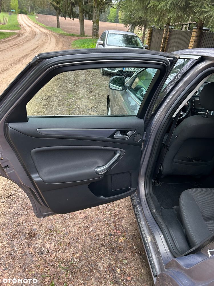 Ford Mondeo 2.0 TDCi Titanium - 13