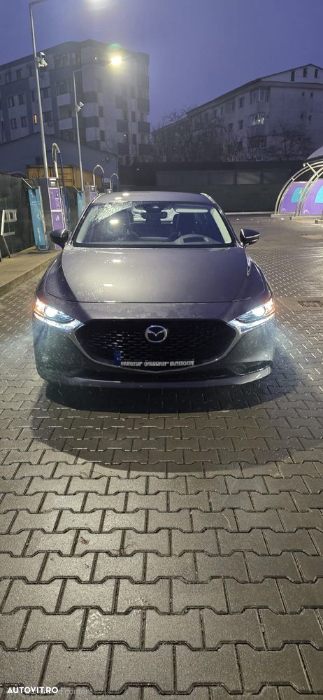 Mazda 3 G150 AT MHEV Plus - 1