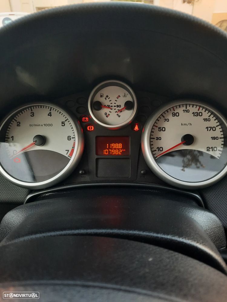 Peugeot 207 1.4 16V Open - 14