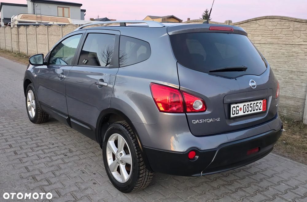 Nissan Qashqai+2 - 9