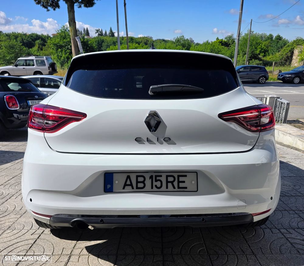 Renault Clio - 22