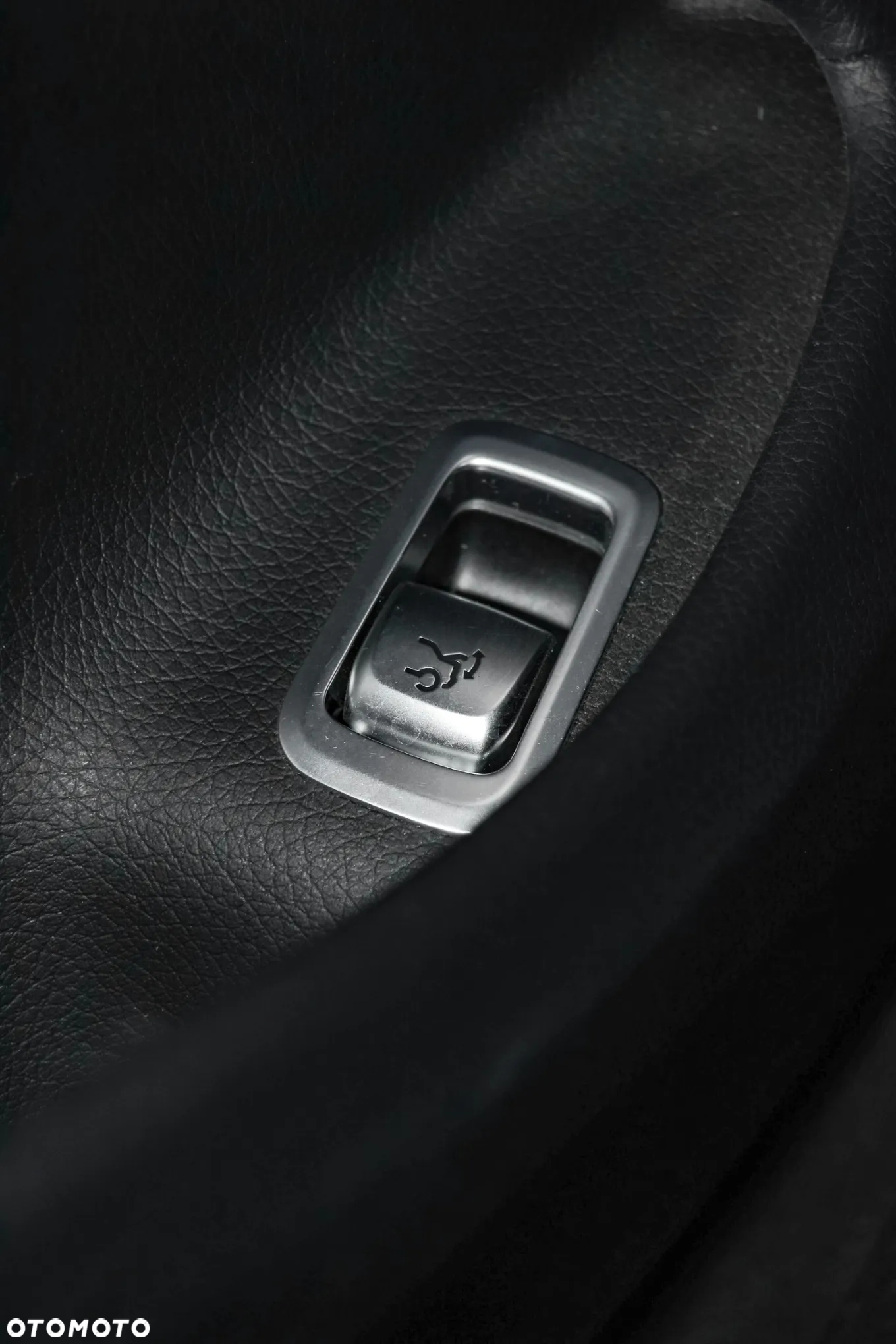 Mercedes-Benz Klasa S 560 4-Matic L 9G-TRONIC - 24