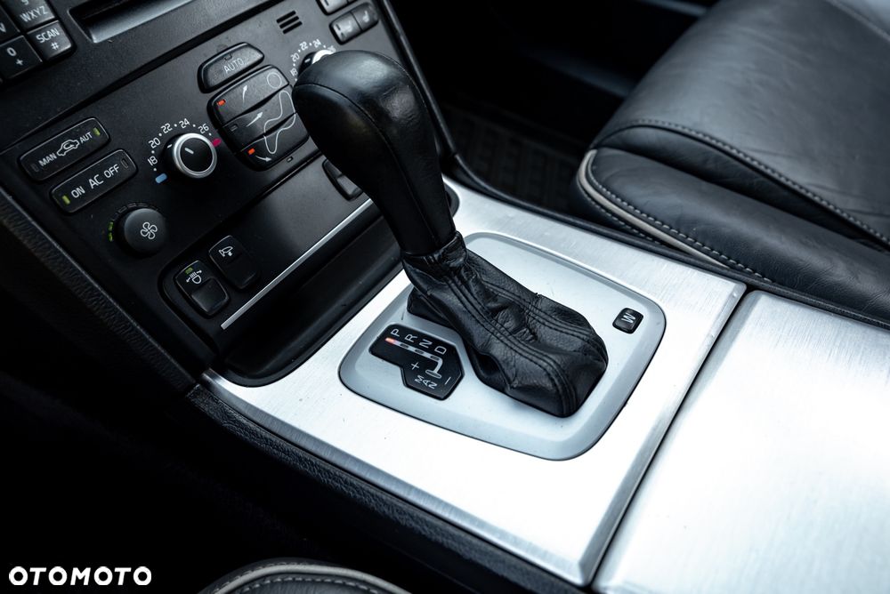 Volvo XC 90 D5 AWD Geartonic Summum - 31