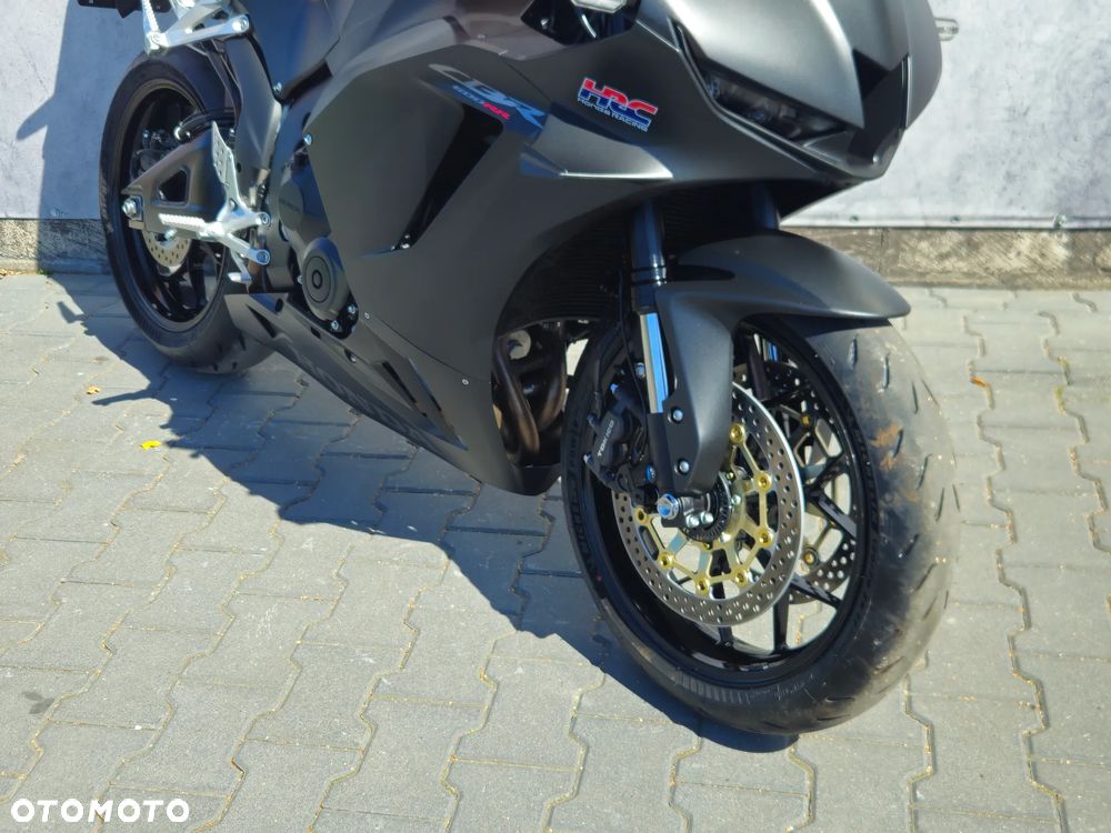 Honda CBR - 11