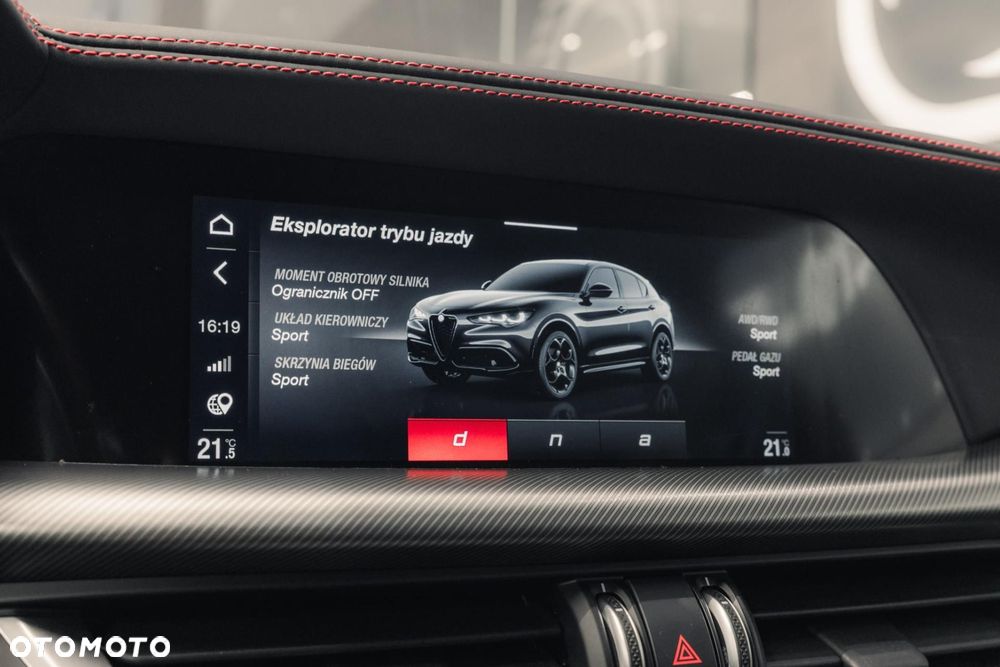 Alfa Romeo Stelvio 2.0 Turbo Tributo Italiano Q4 - 24