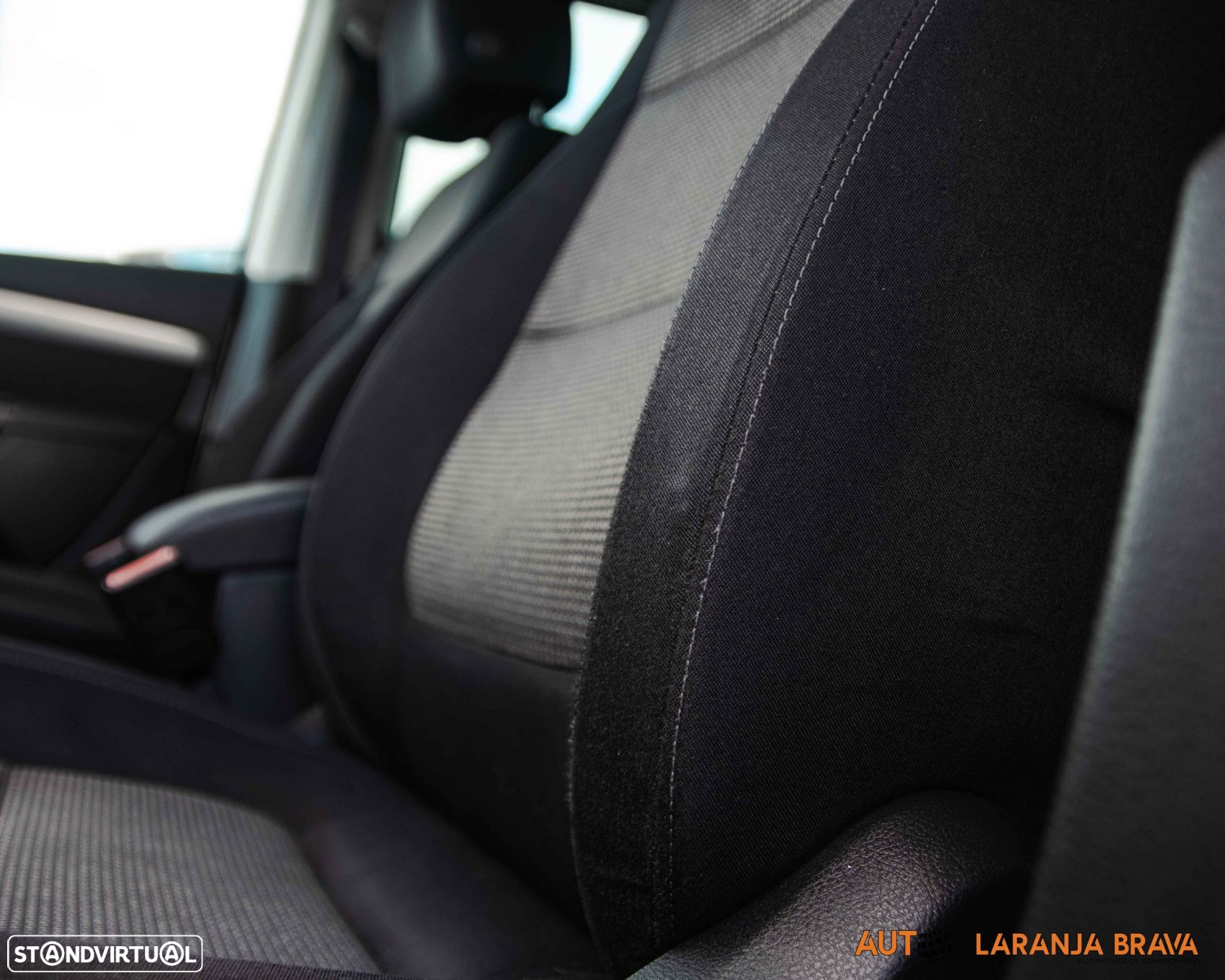VW Sharan 2.0 TDI Confortline - 34