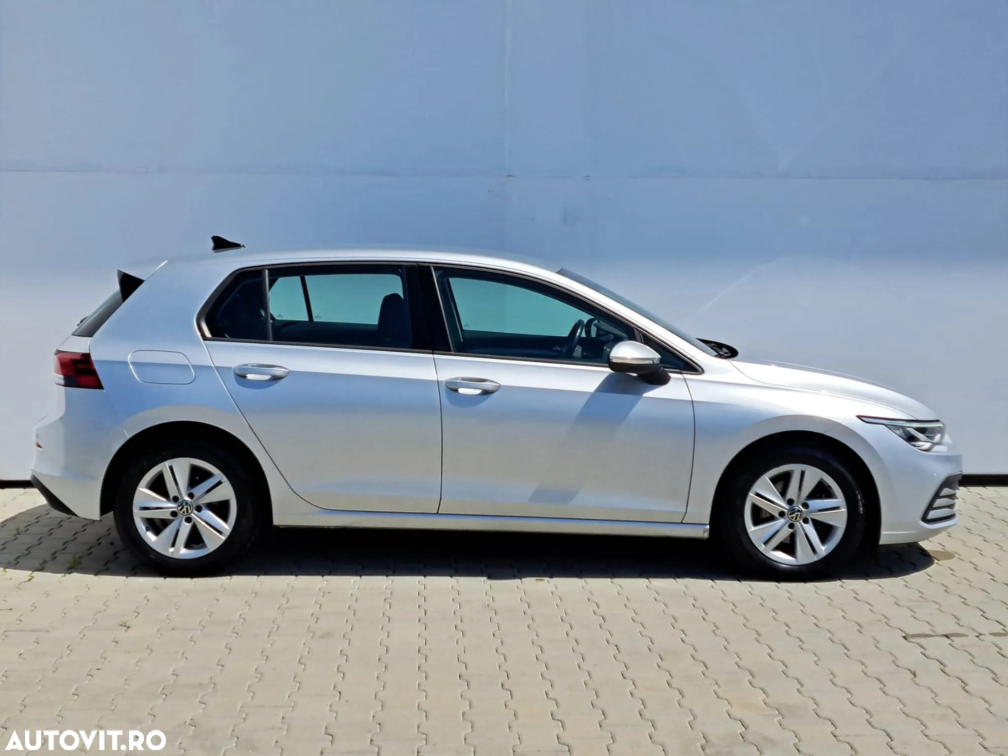 Volkswagen Golf 1.0 TSI Life - 2