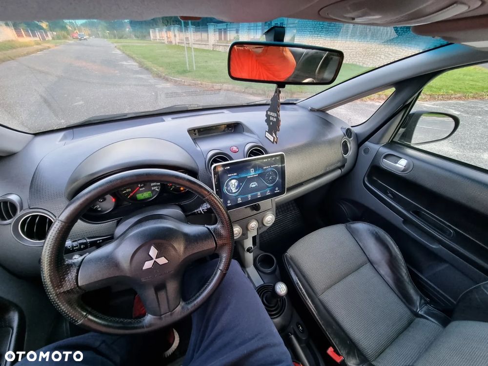 Mitsubishi Colt CZC 1.5 Invite - 19