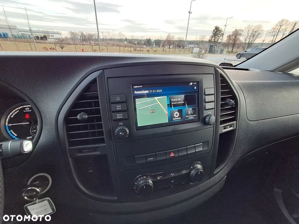 Mercedes-Benz eVito - 22