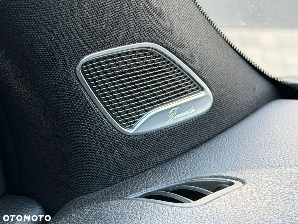 Mercedes-Benz GLB 220 d 4Matic 8G-DCT Style - 3