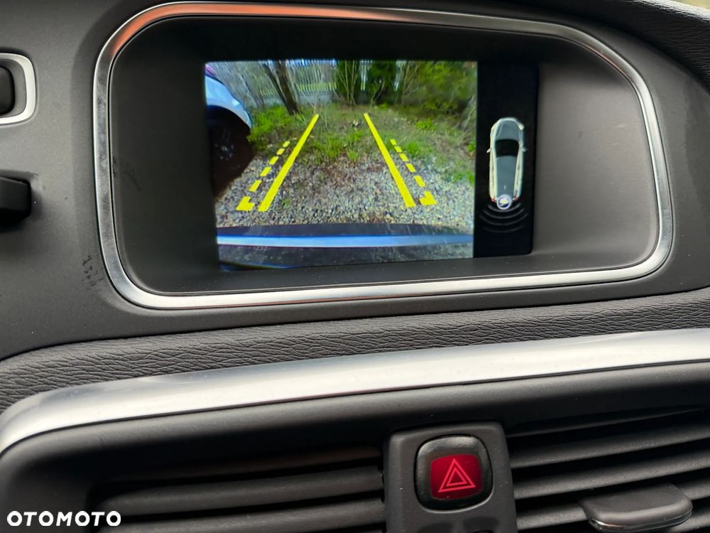 Volvo V40 D3 Summum - 8