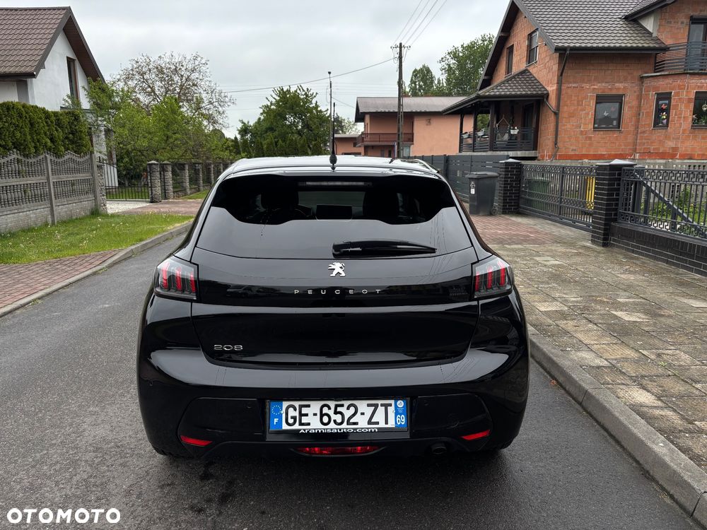 Peugeot 208 PureTech 100 EAT8 Allure - 10