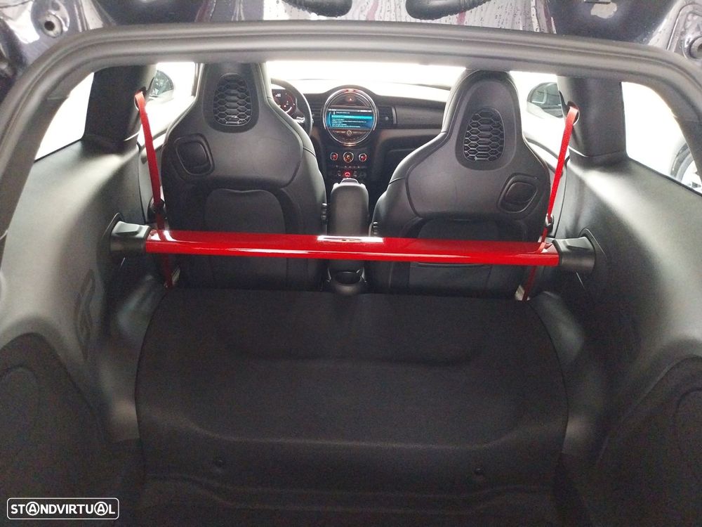 MINI 3 Portas John Cooper Works GP - 9