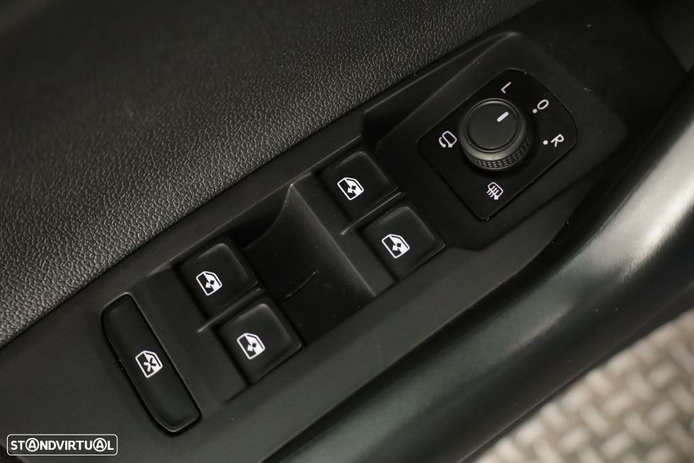 VW Polo 1.0 TSI Urban - 19