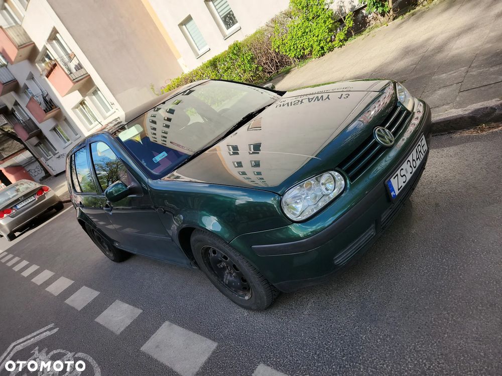 Volkswagen Golf 1.6 Comfortline - 2