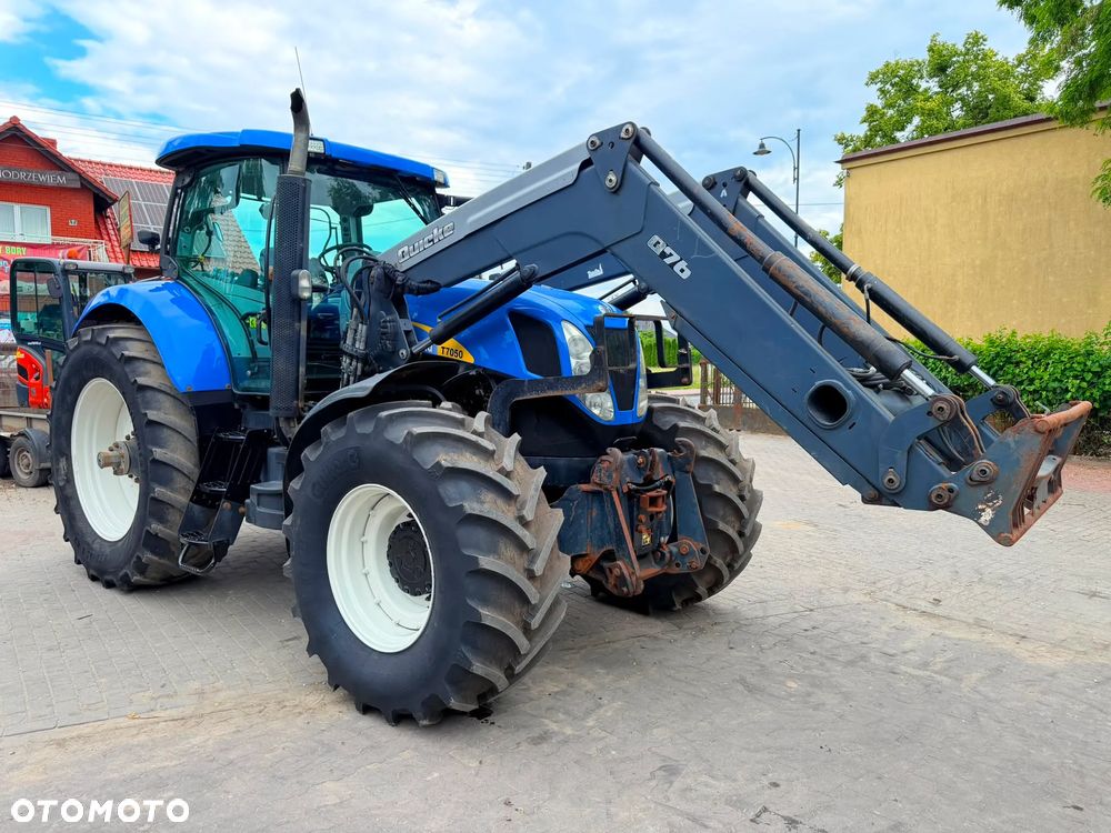 New Holland T 7050 - 17