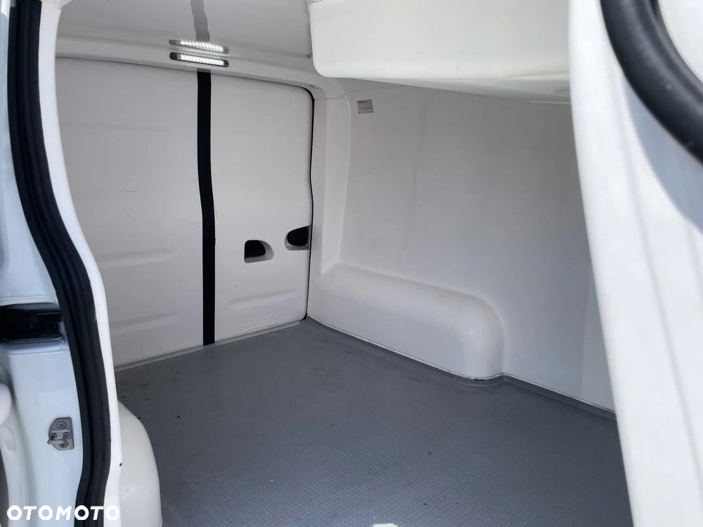 Renault Trafic - 6