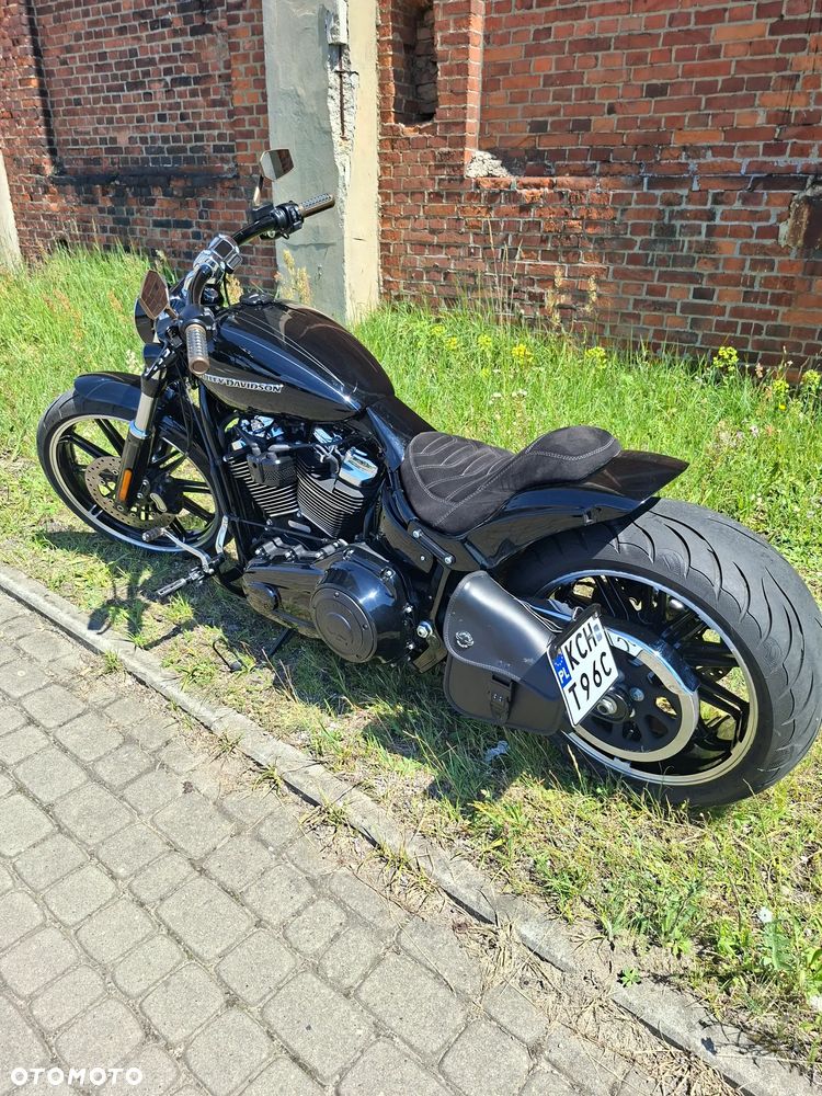 Harley-Davidson FXSB Breakout - 27