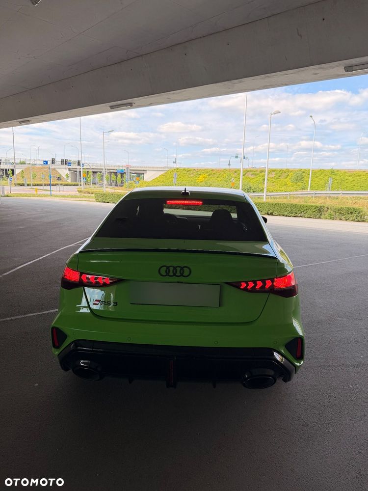 Audi RS3 Limousine - 12