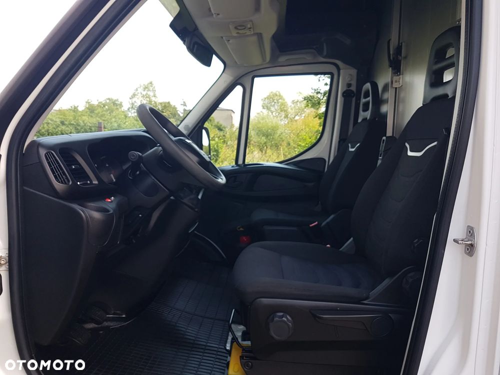 Iveco DAILY KONTENER NISKOPODŁOGOWY 4,43x2,23x2,42 SKLEP FOODTRUCK BAR KLIMA KONIOWÓZ KAMPER - 23