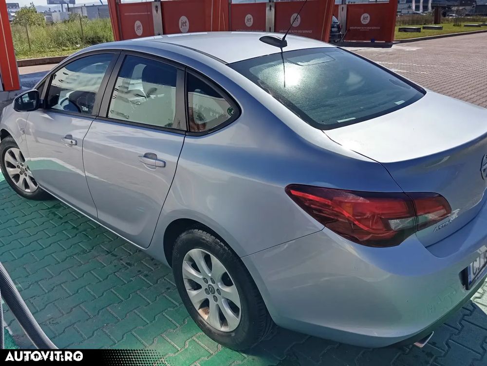 Opel Astra 1.4 Turbo ECOTEC Start/Stop Enjoy - 2