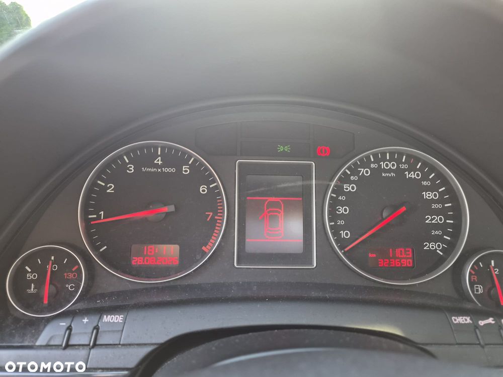 Audi A4 Limousine 1.8T - 12