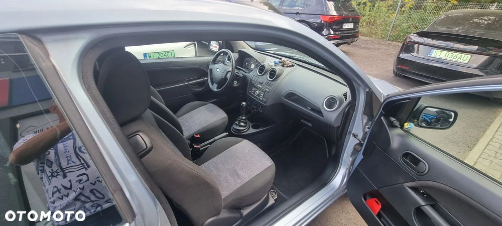 Ford Fiesta 1.3 Style - 12