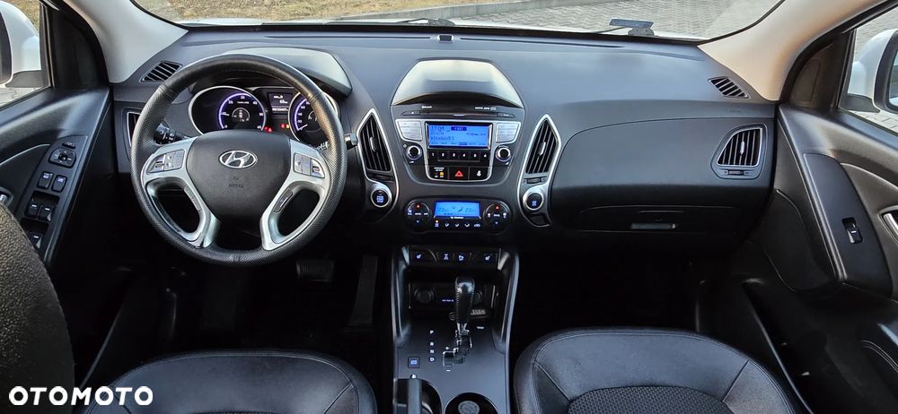 Hyundai ix35 2.0 CRDi 4WD Automatik Premium - 24