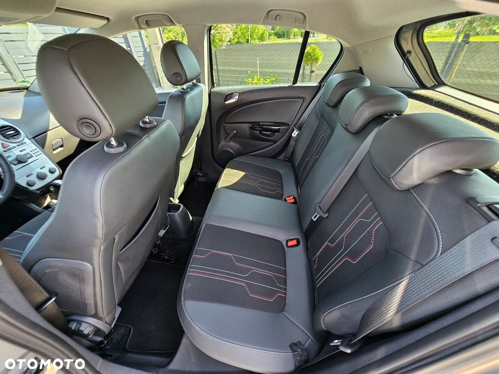 Opel Corsa 1.4 16V Automatik 150 Jahre - 32