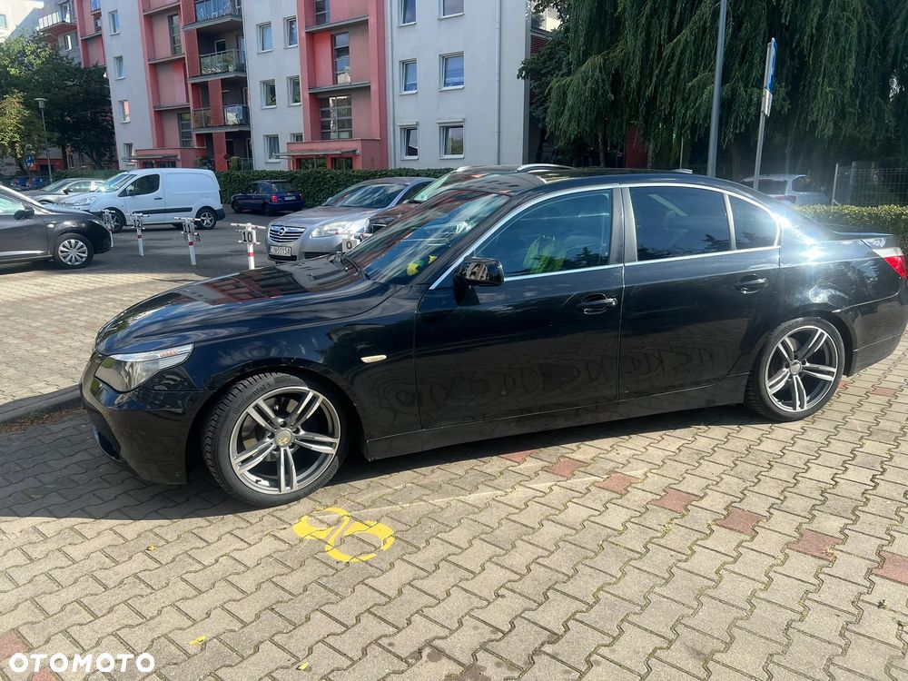 BMW Seria 5 520i - 2