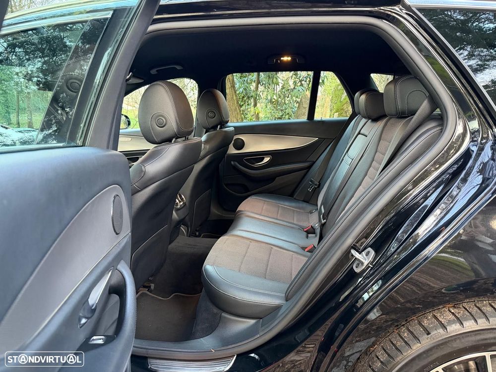 Mercedes-Benz E 300 de AMG Line - 20