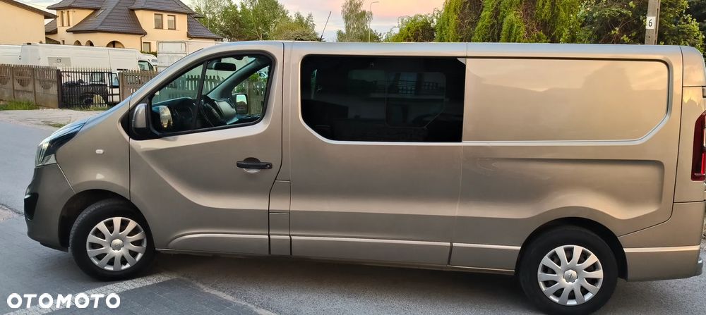 Opel VIVARO L2H1 DŁUGI 5 OSOBOWY LONG - 17