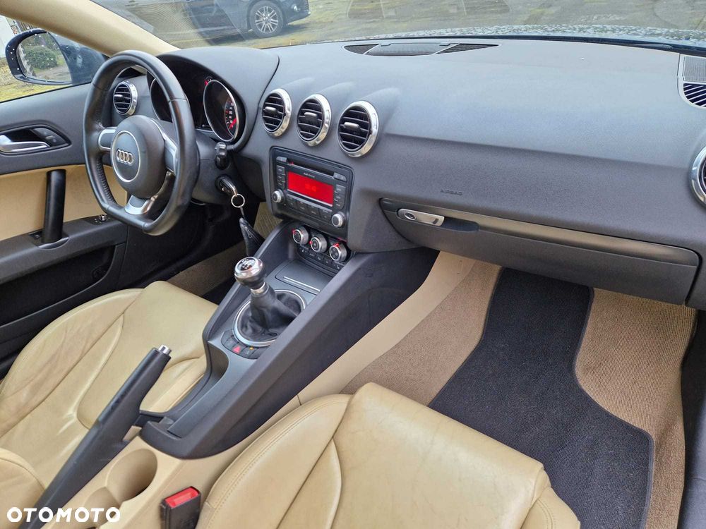 Audi TT Coupé - 6