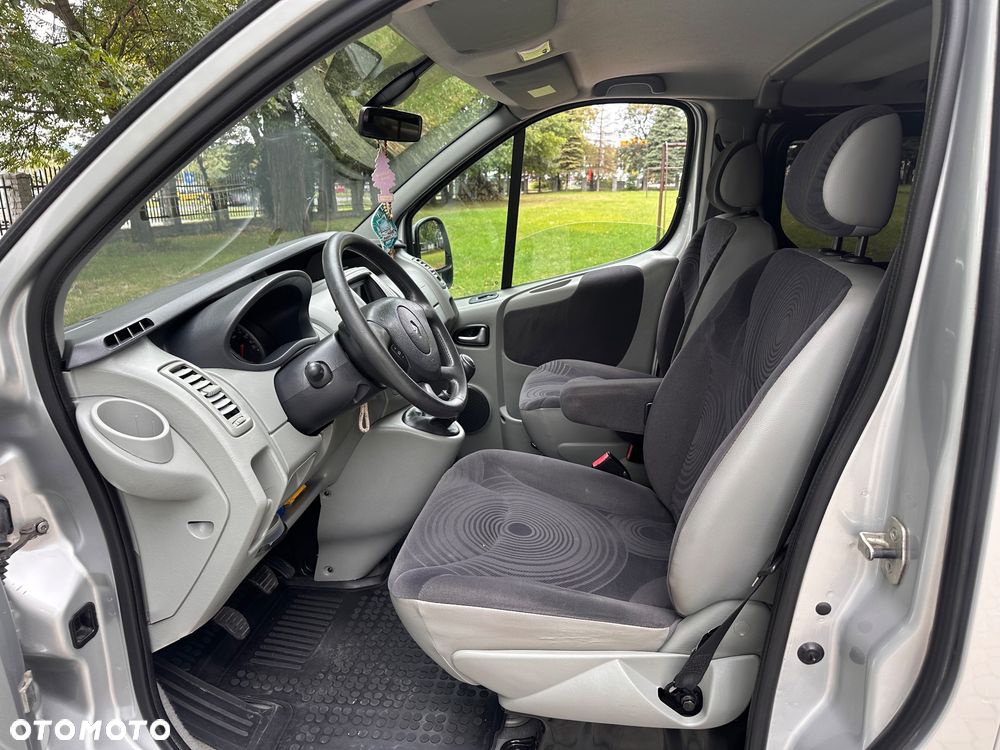 Renault Trafic Grand Passenger Expression - 8