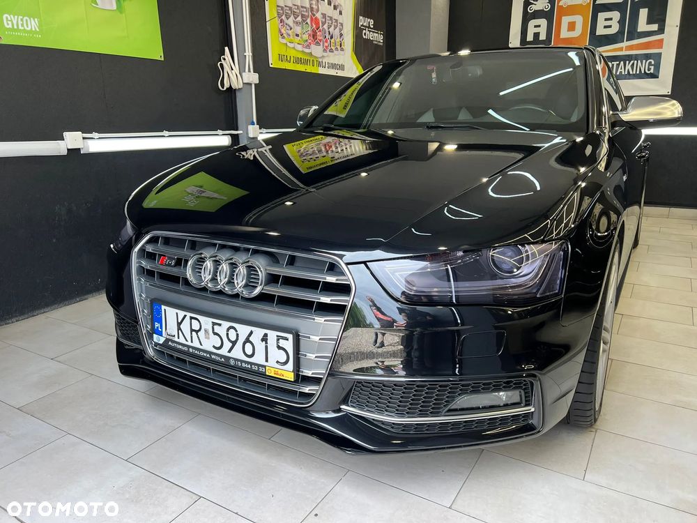Audi S4 Limousine - 1