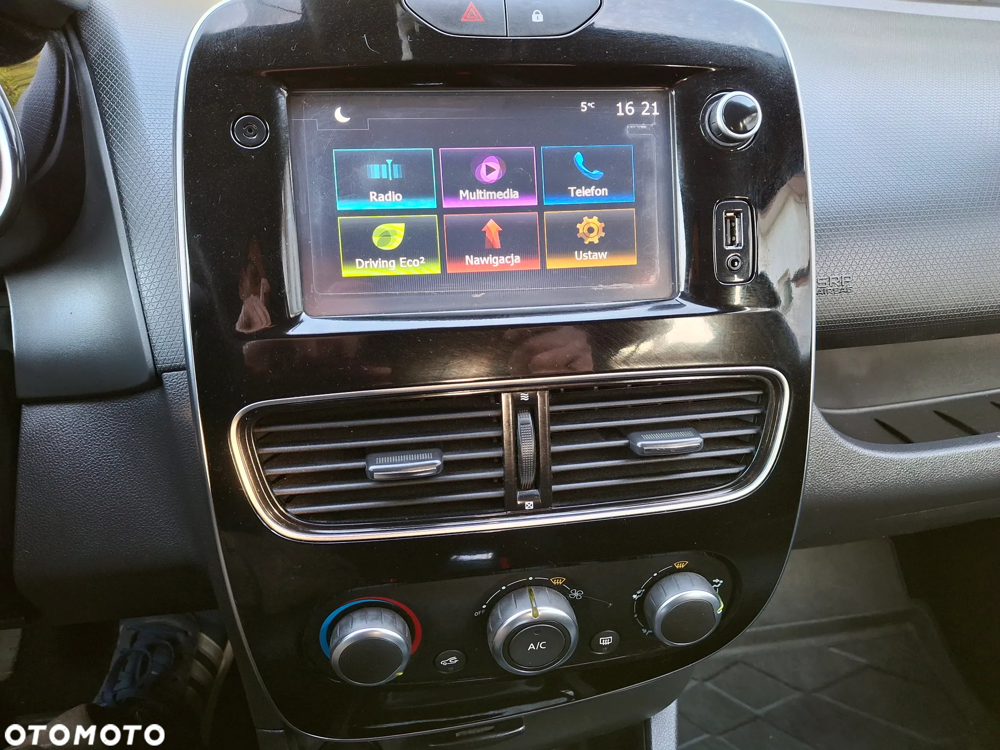Renault Clio 1.5 dCi Energy Life - 24