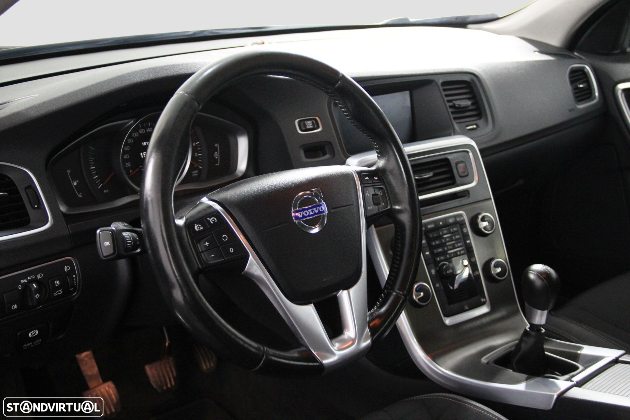 Volvo V60 1.6 D2 Momentum Eco - 6