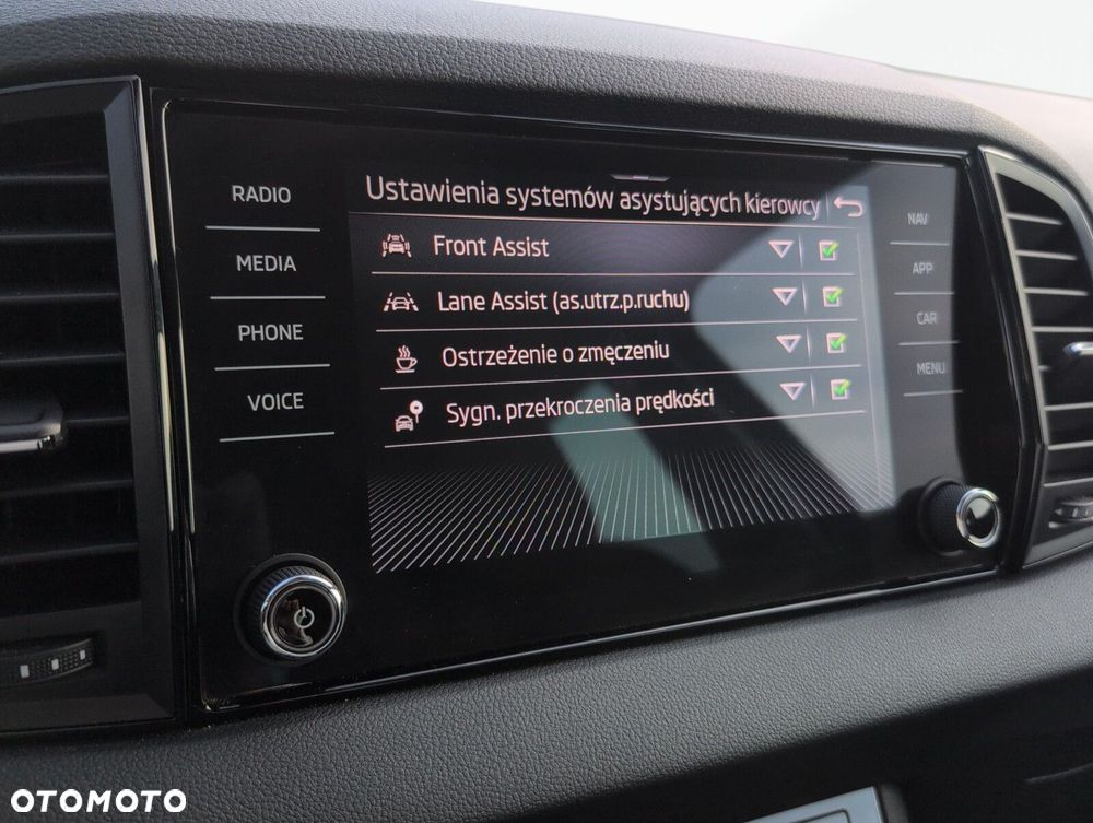 Skoda Karoq 1.5 TSI ACT Selection DSG - 28