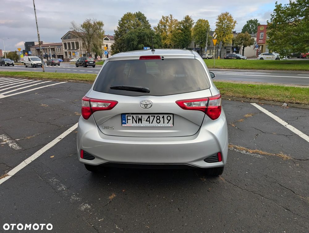 Toyota Yaris 1.5 Premium - 7