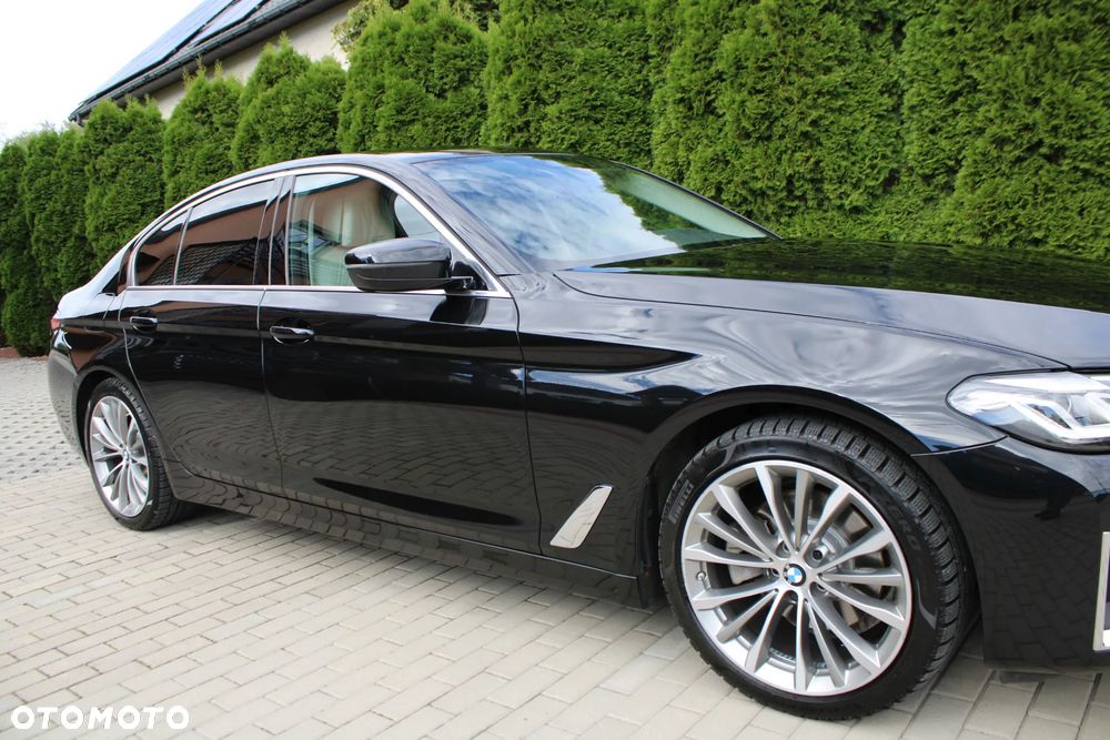 BMW Seria 5 520d xDrive MHEV Luxury Line - 33