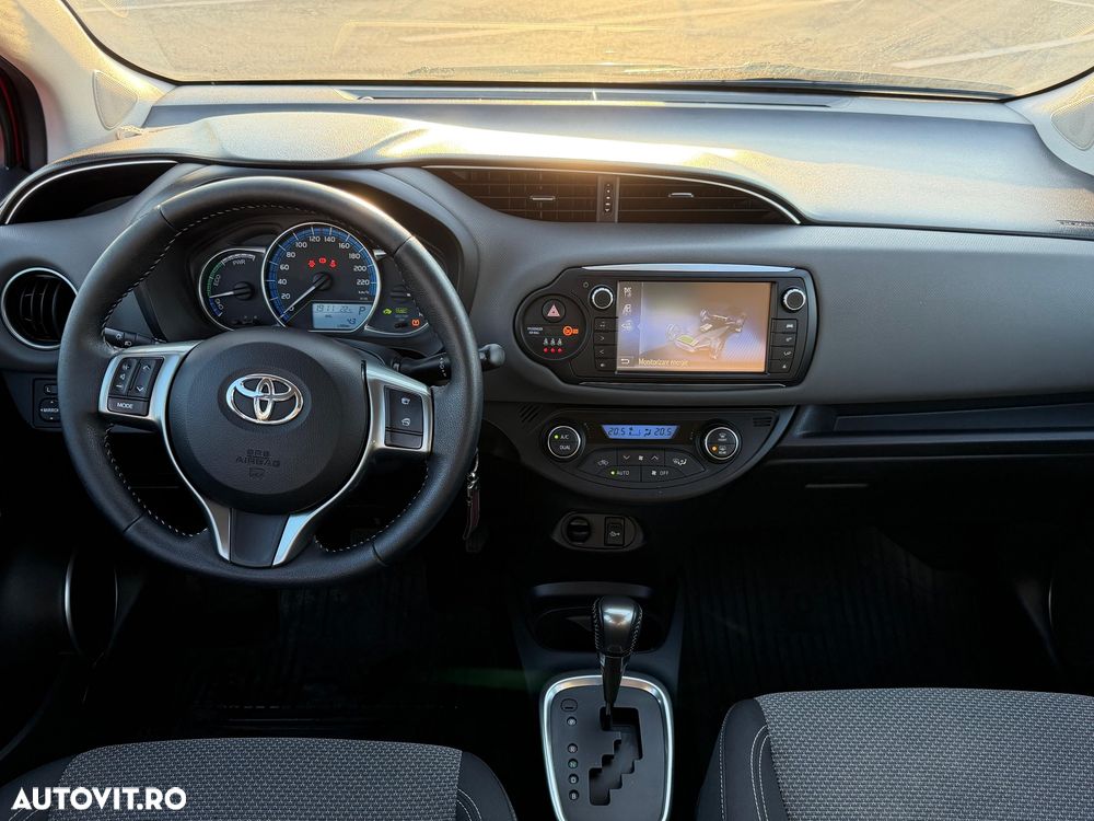 Toyota Yaris 1.5 VVT-i HSD Luna - 9