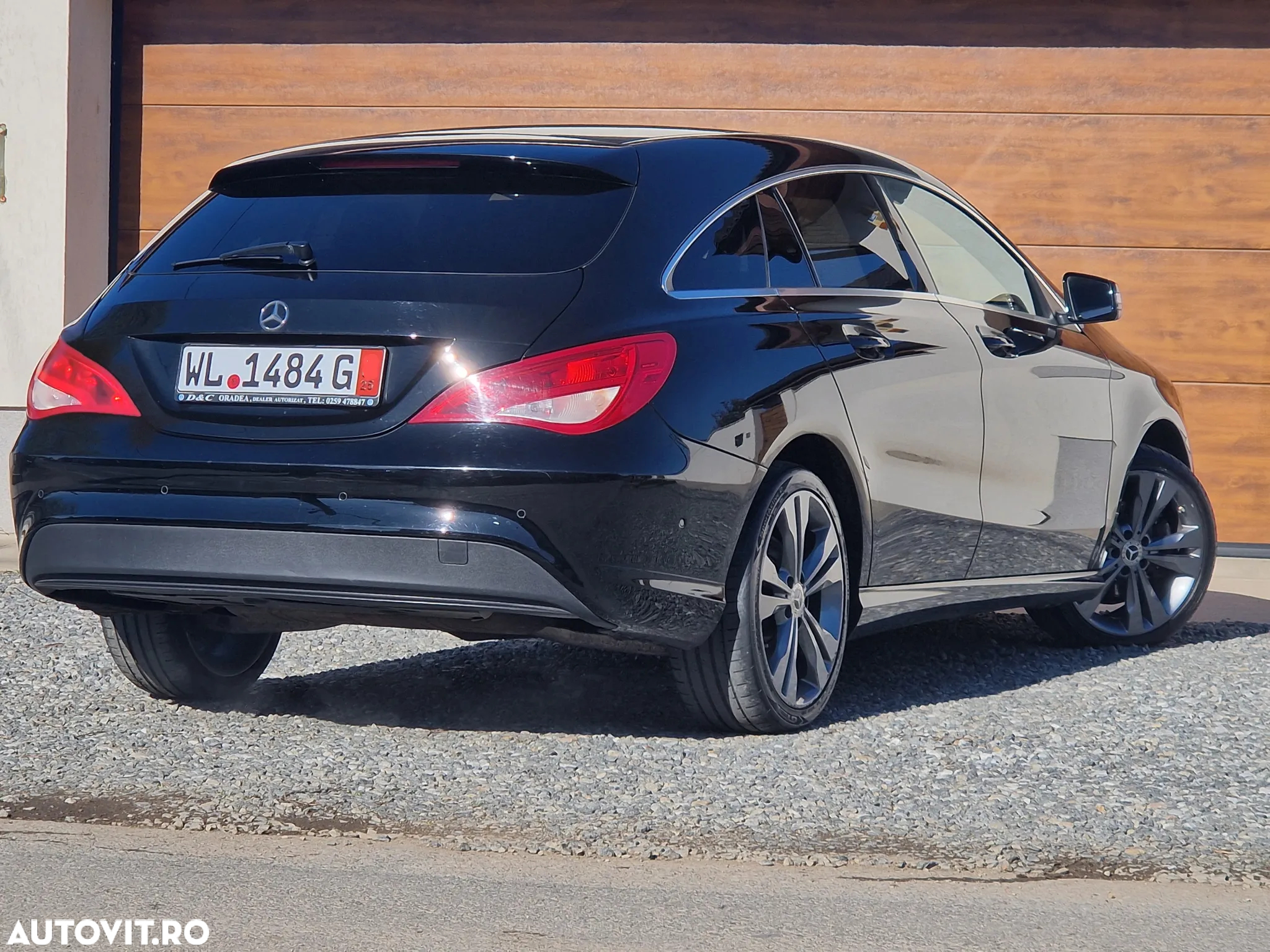 Mercedes-Benz CLA Shooting Brake 200 d 7G-DCT Peak Edition - 4